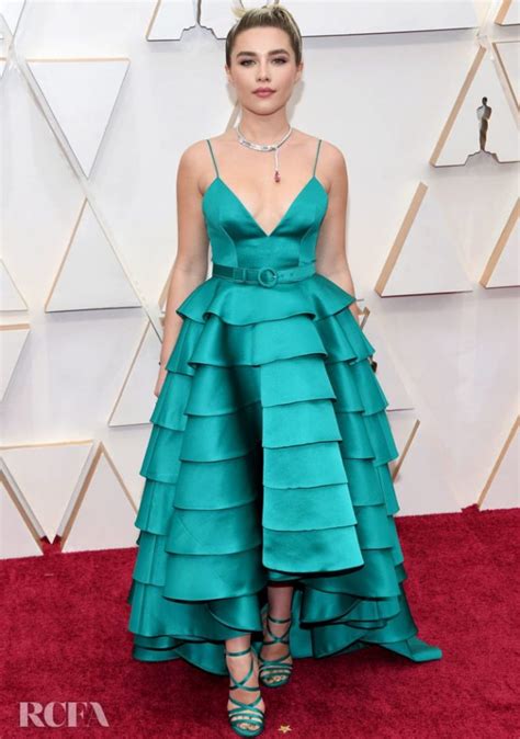 Best Dresses At The 2020 Academy Awards Margot Robbie Renee Zellweger