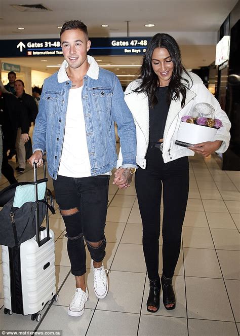 love island star grant crapp surprises girlfriend tayla damir at sydney airport daily mail online