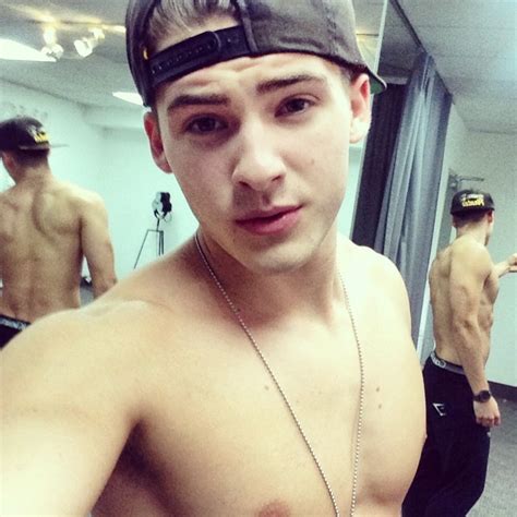 The Stars Come Out To Play Cody Christian New Shirtless Twitter Pic