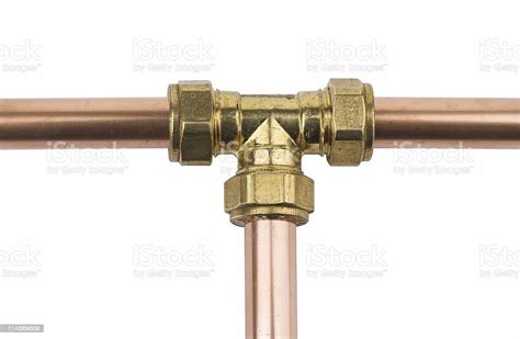 Copper pipe is perhaps the most versatile of all piping types in that you can use virtually any fitting with it. Plumbing Fitting Brass Compression Tee With Copper Pipe ...