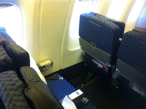 Learn about american airlines with free interactive flashcards. American Airlines Boeing 767 Main Cabin Extra ...