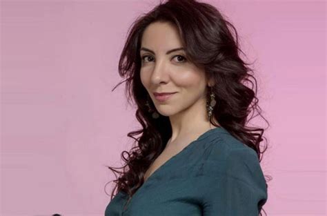 Ortaokul yıllarında profesyonel olarak animatörlük yaparak. Meltem Yılmazkaya'nın şaşırtan değişimi | Fiskos Haberleri