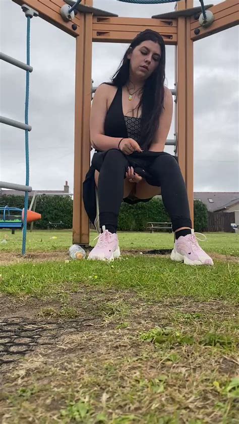 Cassidy On Twitter Rt Omobitchh Public Pee In A Park With A Full Bladder 🥵
