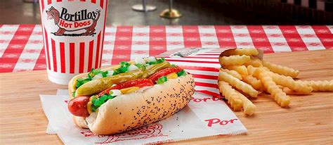 Chicago Style Hot Dog In Portillos Tasteatlas Recommended