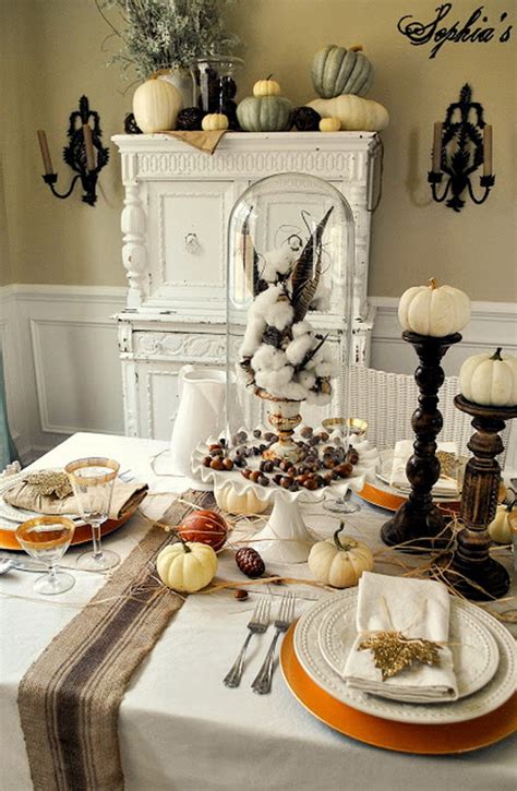 Fill them with grains, rice and spices to evoke a bounty of plenty for your holiday. Thanksgiving home decor ideas - festive atmosphere in Gold ...