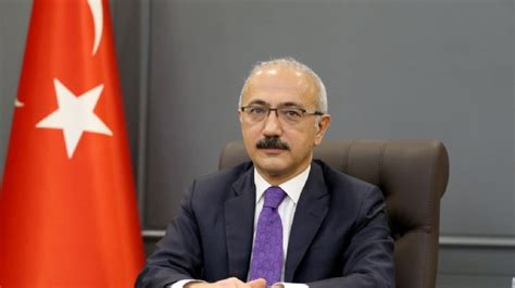 Hazine ve Maliye Bakanı Elvan istifa etti