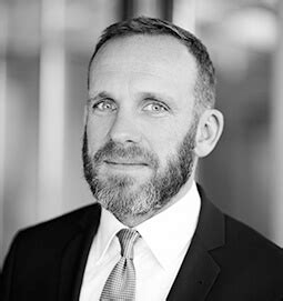 Wir stehen für persönliche beratung auf höchstem niveau. Kontaktaufnahme zu Dr. Nikolai Wolff - Loschelder ...