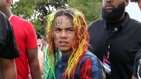 Tekashi 6ix9ine Responds After Appearing To Physically Fight A Fan On