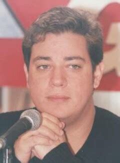 Ray reyes león, ex integrante de menudo, murió este viernes 30 de abril a los 51 años, informó su publirrelacionista lidda garcía acosta. MenudoMdo Fã Club: BIOGRAFIA INTEGRANTES MENUDO