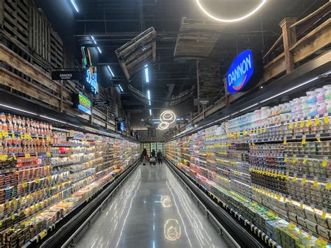 One of the bronx's newest supermarkets is also its largest. TOUR: Food Bazaar Supermarket - Bronx Terminal Market, NY