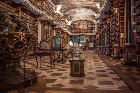 クレメンティヌム・バロック図書館｜世界一美しいプラハの図書館 travel japan 47