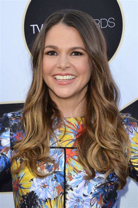 Sutton Foster Hair Inspiration Cool Hairstyles Beautiful Smile Women