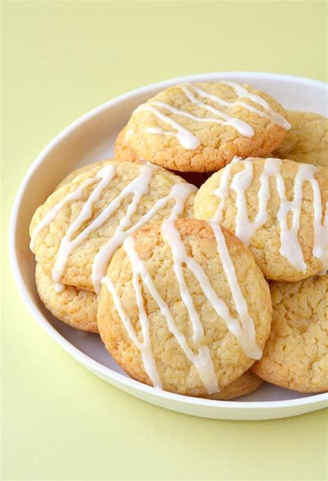 Strawberry icebox cheesecake is a dream dessert. Easy Lemon Cookies | Recipe | Lemon cookies easy, Lemon cookies, Biscuit recipe