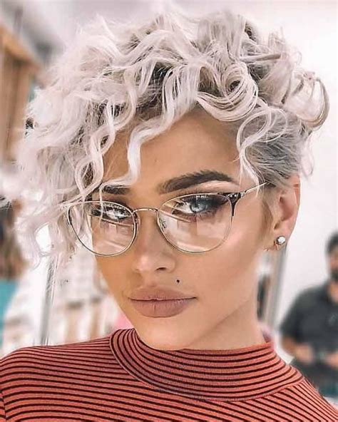 Depending on the warm or cool it works best on smoother hair textures, so make sure you apply a serum if your tresses are on the dry and frizzy side. Long Pixie Cuts 2021 - Hair Colors
