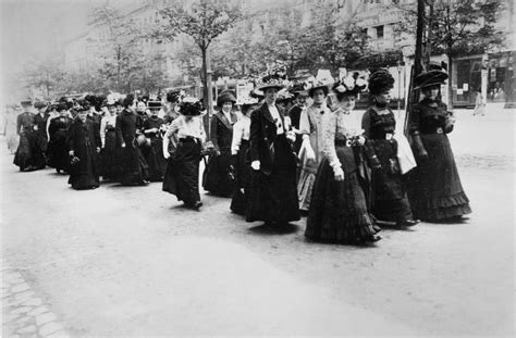 Dazu gehörte auch die einführung des wahlrechts für frauen. 100 Jahre Frauenwahlrecht: Keine Angst vor Frauen in der ...