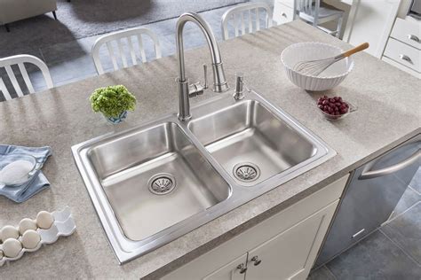 How To Choose Kitchen Sink Size Qualitybath Com Discover