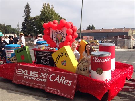 food pantry parade floats - Google Search | Christmas parade floats, Parade float, Christmas parade
