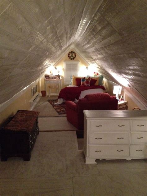 Is it the dusty, cold, old room that is definitely unsuitable for a bedroom? Pin by Bobbie Hornett on Attic rooms | Attic bedroom ...