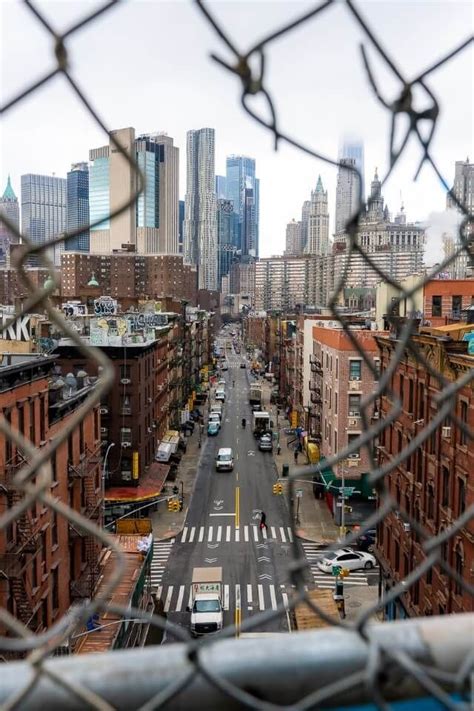 How To Walk The Manhattan Bridge In New York City