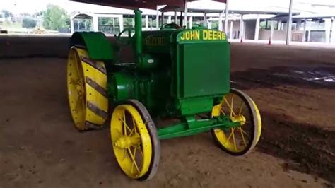 1925 John Deere Spoker D Antique Tractor FOR SALE - YouTube