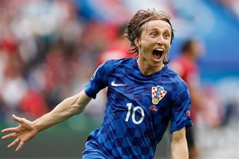 Turkey 0 1 Croatia Luka Modric Settles It With Superb Volley 5