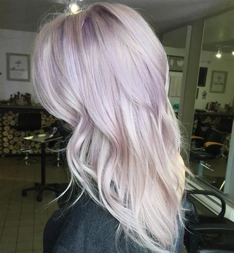 The pink makes a statement without being overpowering. A touch of lilac for this blonde beauty | Pastel lilac ...