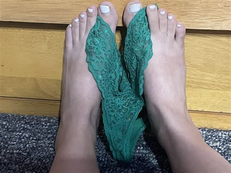 Panties And Cute Feet Rratemyfeet