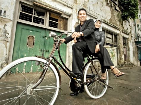 Antara so sweet dan epic. foto prewedding | diianduduts