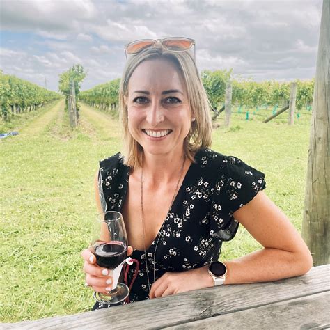 Super Beauty Advocate, Anna – Two Islands