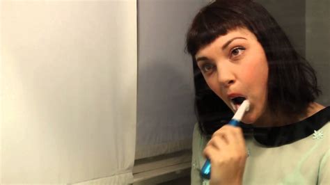 Girls Brushing Their Teeth Roachel Barke YouTube