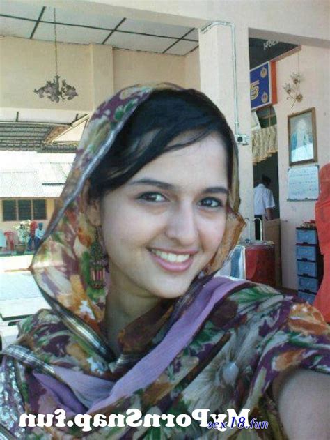 Pakistan Desi Girl Porn 18 Year Old Free Porn