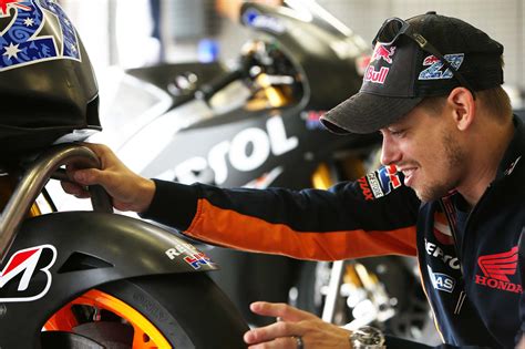 3 where does casey stoner live? 26 Hi-Res Photos of Casey Stoner Testing the 2014 Honda ...