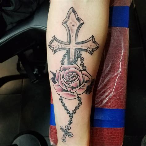 #celtic #cross #crosstattoo #tattoo from the film #boondocksaints worn by both of the men on their #forearmtattoo #celticcrosstattoo #celtictattoo by #patfish of #luckyfishtattoo. 85+ Celtic Cross Tattoo Designs&Meanings - Characteristic Symbol (2019)