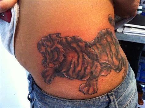 Luckily, tattoo scarring is not the end of the world, as there are a plethora of different ways out there that you can use to fix or prevent this issue Stretch marks? Great ideas to cover with stomach tattoos ...