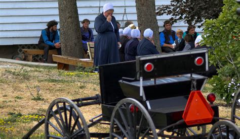 Amish A Growing Group In New York Mourn Crash Victims The New York