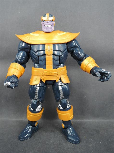 Thanos (josh brolin) and the infinity gauntlet in avengers: Marvel Legends Infinite Age of Ultron Thanos Build-A ...