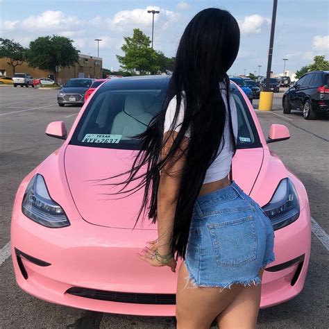 𝐏𝐢𝐧 𝐭𝐡𝐞𝐧𝐢𝐧𝐚𝐠𝐫𝐥 🦋 Girly Car Pink Car Fashion