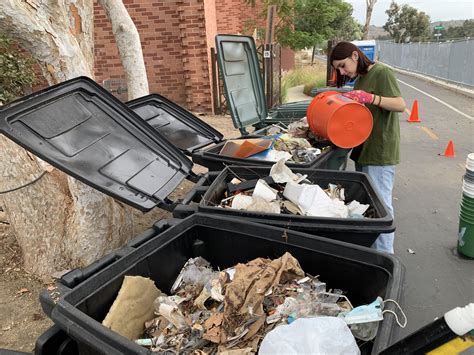 High Tech ‘trash Interceptor Aims To Keep Ballona Creek Cleaner Kcrw