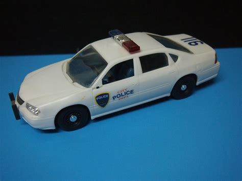 Chevrolet Impala Police Car Revell 125 Scale Snap Tite Built Model For