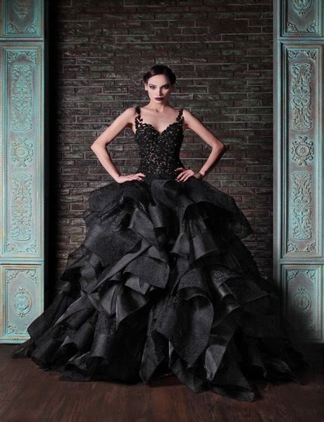 Check spelling or type a new query. Ballkleid gothic