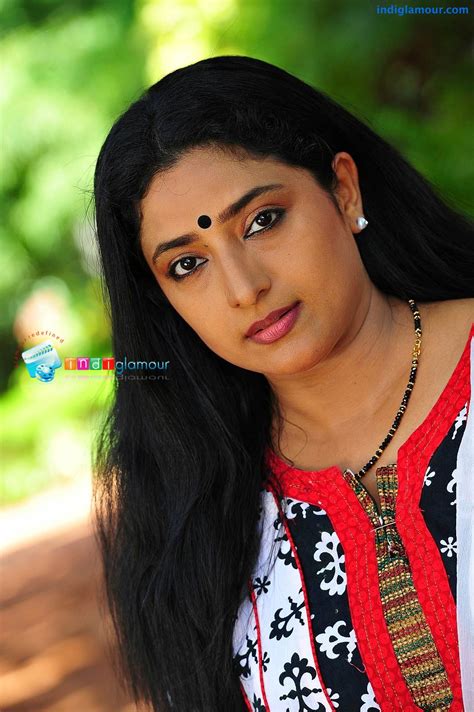 Praveena Actress Hd Photosimagespics And Stills 253144