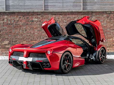 In testa al mondiale con 12 punti di margine dopo una corsa aperta da un altro la ferrari è arrivata in francia con il timore di andare male e torna a casa con una sconfitta d'altri tempi. 2014 Used Ferrari Laferrari Ab | Rosso Formula 1 2007