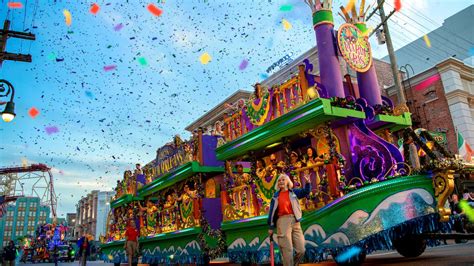 Universal Unveils New Mardi Gras Float Ride And Dine Experience For