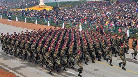 Collection of army wallpaper in 4k, 5k and mobile resolutions. Parachute Regiment Indian Army in Republic Day Parade - HD ...