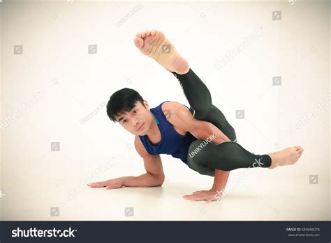 advanced yoga poses male