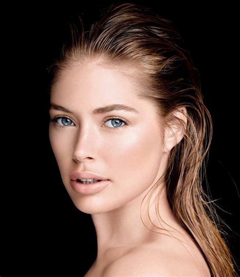 pin on doutzen kroes fashion style hair and makeup