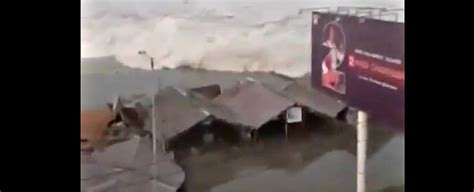 Chilling Video Shows The Moment A Tsunami Tore Through An Indonesia