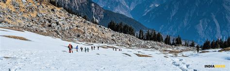 15 Best Himalayan Treks For Beginners In India 2023