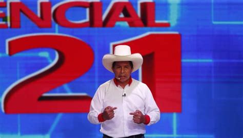 Nacido y criado en chota, castillo fue rondero durante su juventud e incluso llegó a ser dirigente nacional de la organización de rondas campesinas. Pedro Castillo disolvería el Congreso sino convoca a ...