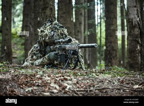 Sniper Wearing Ghillie Suit Stock Photo Alamy